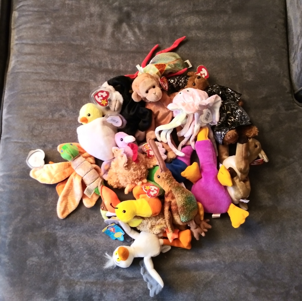 Lot of beanie babies